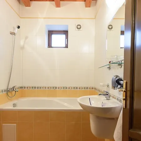 Hotel Letuchiy Gollandets *