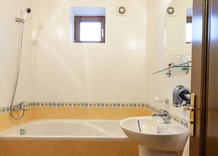 Otel Letuchiy Gollandets *