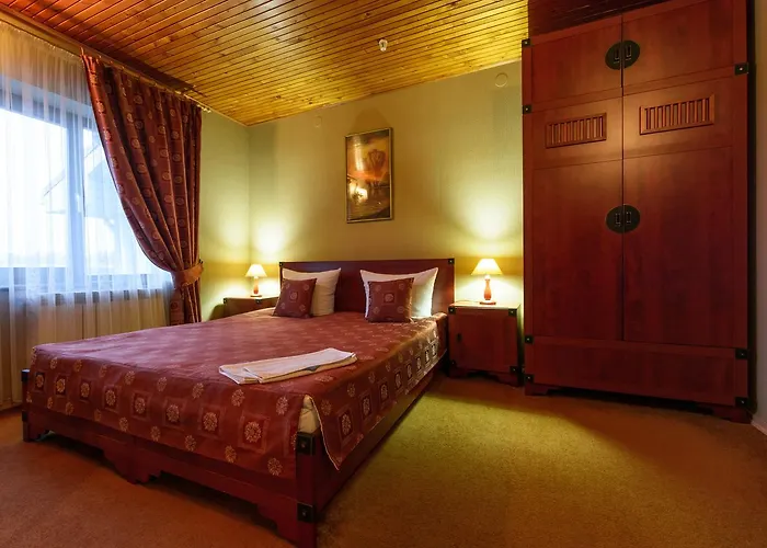Letuchiy Gollandets Otel *