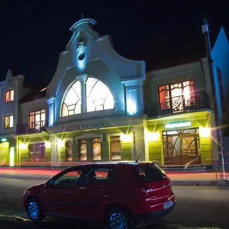 Szálloda Letuchiy Gollandets