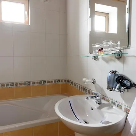 Letuchiy Gollandets Szálloda Ungvár