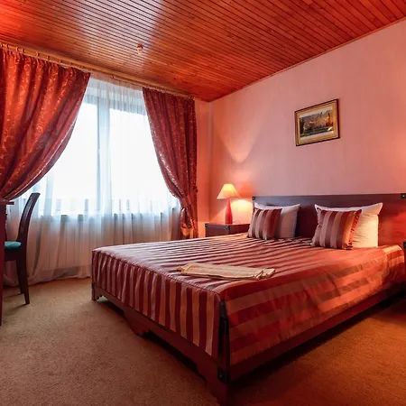 Letuchiy Gollandets Hotel Uzhhorod