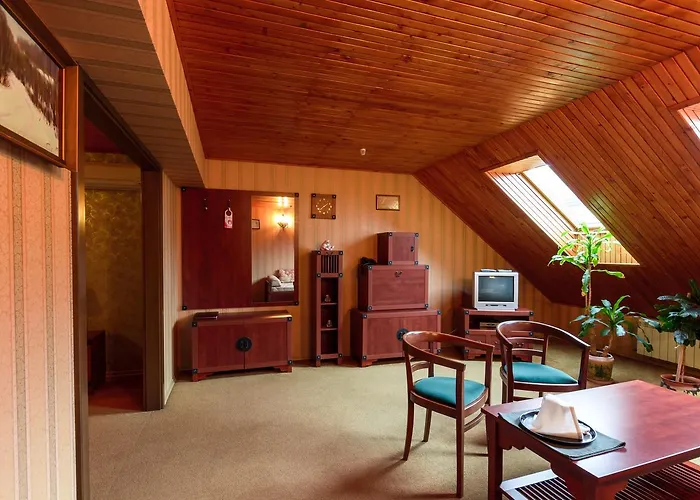 Letuchiy Gollandets Hotel *